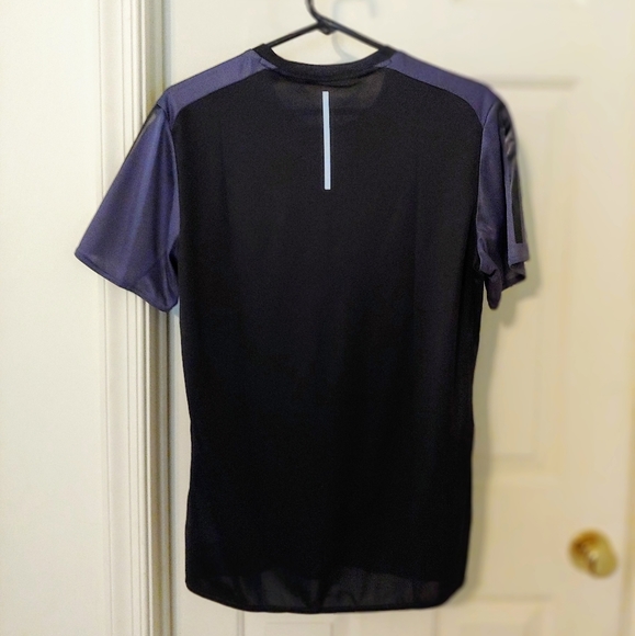 💥3/$25 - Addidas Running Shirt💥 - Picture 4 of 5